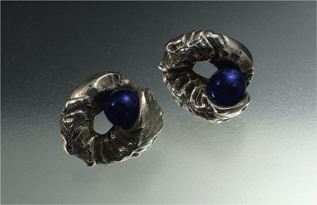 Zilver, lapis lazuli oorstekers